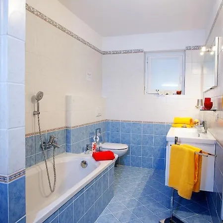 5-1 Of 11 In An Exclusive By Italian Apartmán Tremezzo