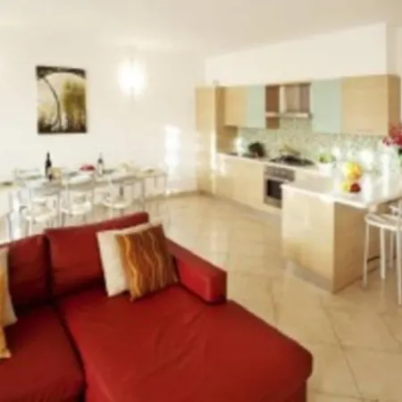 5-1 Of 11 In An Exclusive By Italian Apartman Tremezzo