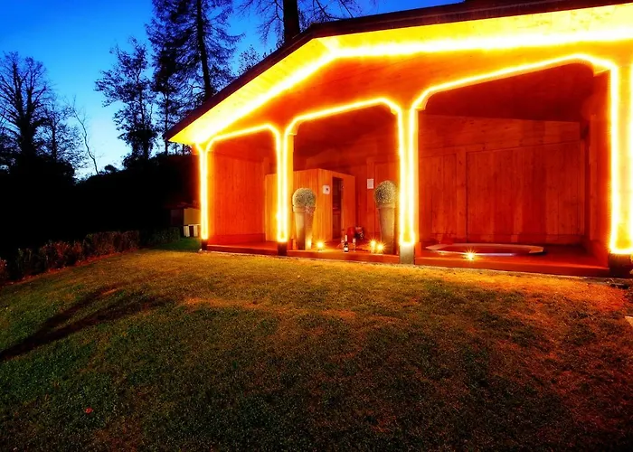 5-1 Of 11 In An Exclusive By Italian Apartamento Tremezzo