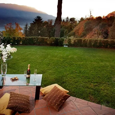 5-1 Of 11 In An Exclusive By Italian Apartamento